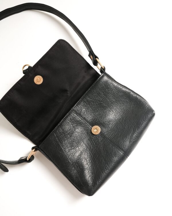 Urban Essential Sling Bag